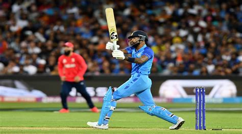 T20 World Cup Ind Vs Eng Hardik Pandya Cameo Virat Kohli Dismissed For