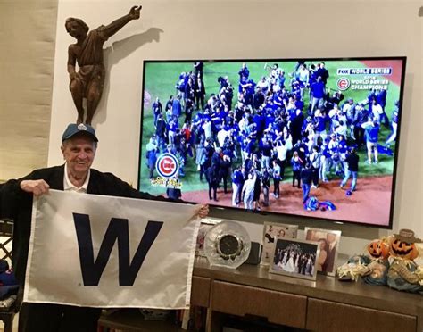 Comedian Bob Newhart Celebrates The Cubs Win From Twitter