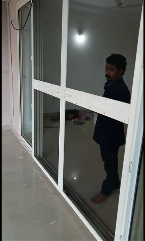 Hinged White Mosquito Net Window Aluminium At Sq Ft In Ernakulam