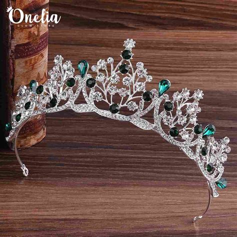 Madeleine Tiara Plateada Con Piedras Verdes Onelia Onelia Glow Store