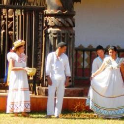 Bolivian Clothing. Bolivia Clothes, Dress, Hats. Bolivia Culture ...