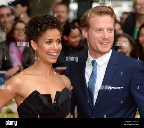 Sam Reid Gugu Mbatha Raw Belle Fotos E Imágenes De Stock Alamy