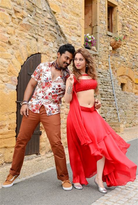 Thozha Movie Stills: Karthi, Tamannaah and Nagarjuna - Photos,Images ...