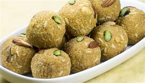 Recipe Healthy For Winters Gond Ke Laddu Lifeberrys