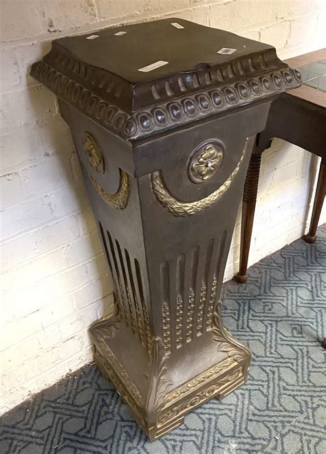 Ornate Pedestal Table A F Southgate Auction Rooms