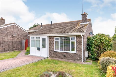 2 Bed Detached Bungalow For Sale In Anderida Road Willingdon