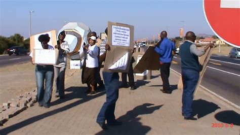 Bafokeng Land Buyers Association: Picketing around various Bafokeng ...