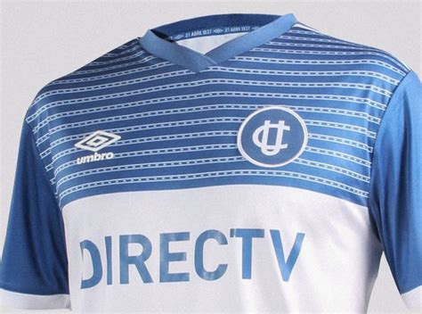 Tercera camiseta Umbro de la Universidad Católica 2018