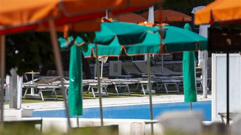 Bambino Morto In Piscina Indagati I Titolari Delle Terme La Repubblica