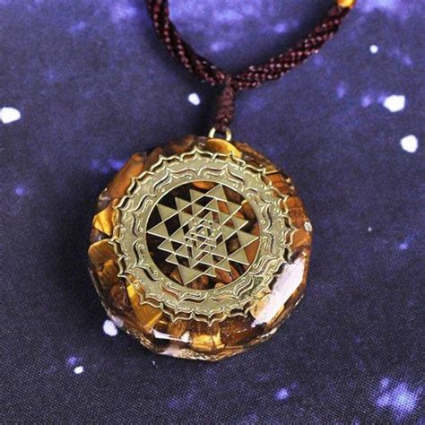 Spoo Design Anh Nger Mit Tigerauge Und Shri Yantra G Ttliche Mutter