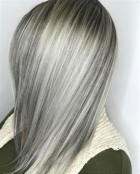 40 Stunning Platinum Blonde Hair Colors Thatll Get You Noticed