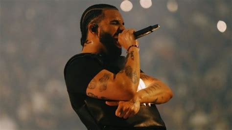 Drake Savagely Targets Rihanna in New Song 'Fear of Heights'