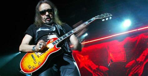 KISS guitarist Ace Frehley reportedly on life support - Lambgoat