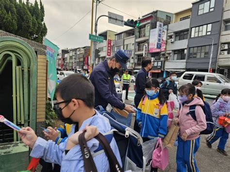 開學日烏日警啟動「護童勤務」 「龍」安心上學 蕃新聞