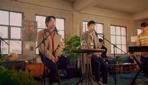 Review Bye Babe Chen EXO 10CM KPOPREVIEWED