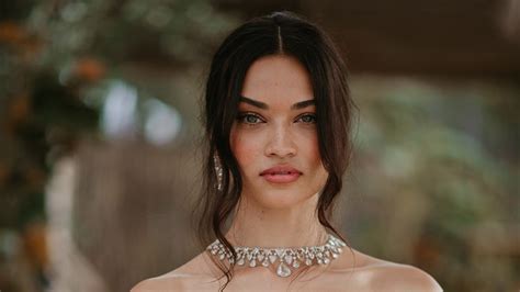 See Victorias Secret Model Shanina Shaiks Harbour Island Wedding