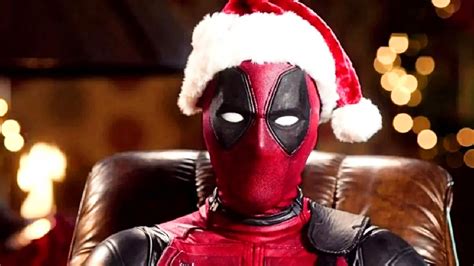 Ryan Reynolds Almost Made A Deadpool Christmas Movie | GIANT FREAKIN ROBOT