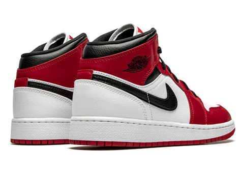 Air Jordan 1 Mid Chicago (2020) (GS) | DROPJUST.COM