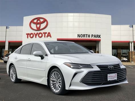 2022 Toyota Avalon Limited Hybrid Specs