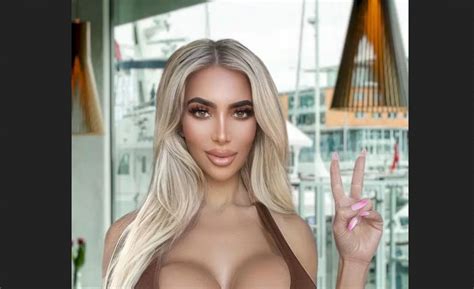 Fallece Christina Ashten Gourkani La Doble De Kim Kardashian Tras