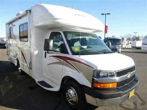 2006 Used R Vision Trail Lite B Plus 213 Class B In Oregon OR