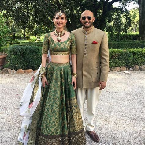 33 Unique Outfit Combinations For Brides And Grooms Indian Bridal