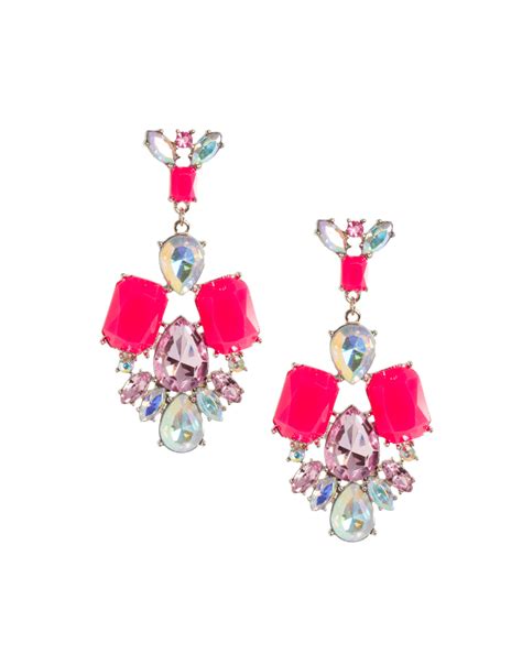 Amazing Designs Of Earrings With Faceted Jewels