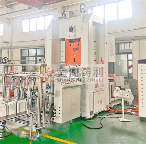 Automatic Kw Foil Container Production Line Zl T Disposable