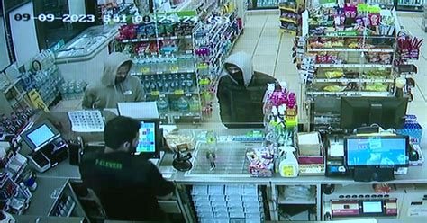 Robbers Hit Oakland 7 Eleven Third Time In Less Than A Month Cbs San