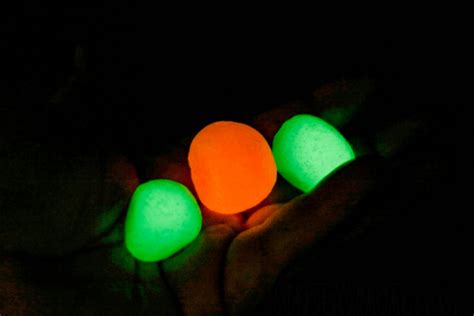 How to make Glow in the Dark Bouncy Balls. A fun Science activity