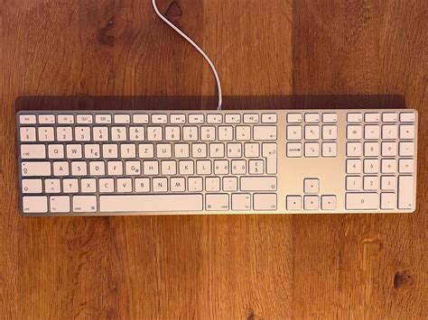 Apple Keyboard Ch Mit Ziffernblock Kaufen Auf Ricardo