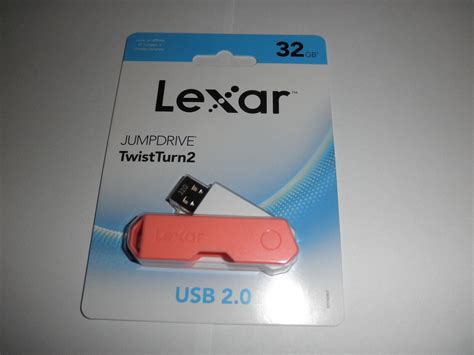 Lexar JumpDrive TwistTurn 2 32GB USB 2 0 Flash Drive Pink LJDTT2