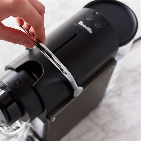 Nespresso Pixie By Breville Espresso Machine With Aeroccino Milk