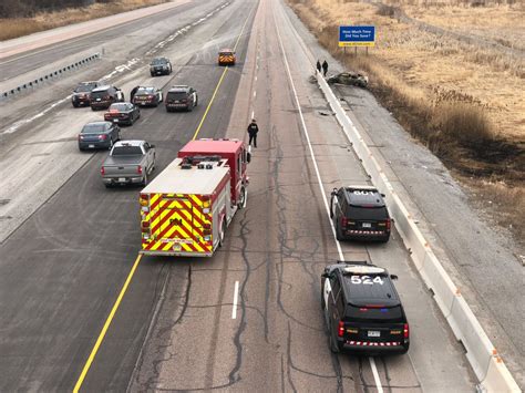 1 Dead After Vehicle Collides Into Barrier Burst Into Flames On Hwy