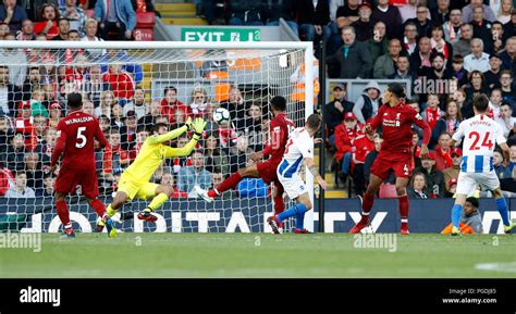 Alisson liverpool saves hi-res stock photography and images - Alamy