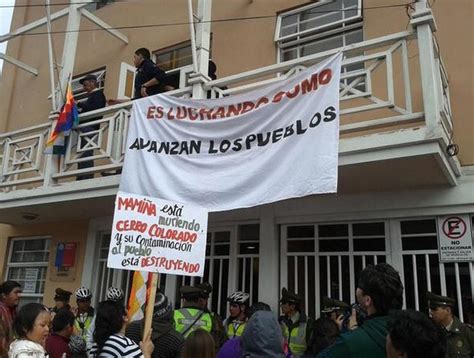 Cientos De Personas Marcharon Por La Defensa De Las Aguas Ancestrales