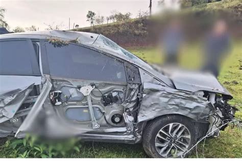 Acidente Colisão Frontal Na Sc-405 Deixou Vítimas Graves Em Florianópolis - Jovem morre em acidente na SC-405 em Florianópolis - Mobilidade Floripa