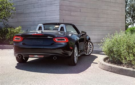 2016 Fiat 124 Spider Revealed Gets 14 Turbo Engine Performancedrive