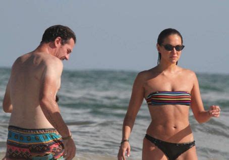 Hot Sexy Christine Chatelain Bikini Pics