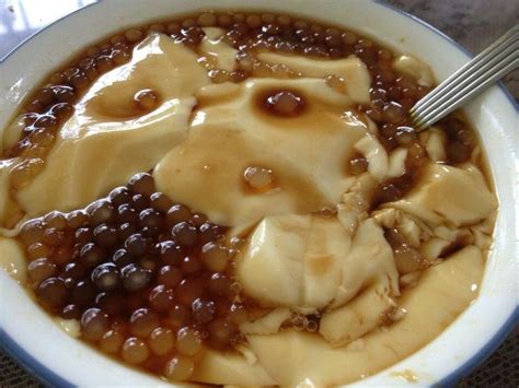 Taho Soy Pudding On Sweet Vanilla Sauce And Tapioca Pearls Sago Vanilla Sauce Filipino