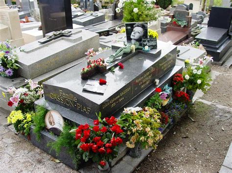 Edith Piaf S Grave Pere Lachaise Cemetery Paris Fran Flickr