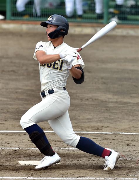 花巻東初戦突破 佐々木麟太郎は4打数1安打 第1打席でフェン直二塁打 東北大会開幕／詳細 高校野球ライブ速報写真ニュース 日刊スポーツ