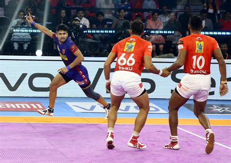 Pro Kabaddi Day October In Pictures Surinder Singh Shines