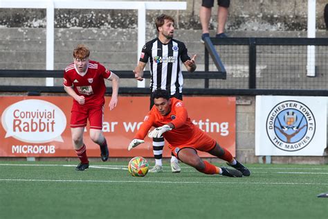 Dorchester Town Fc And Didcot Town Fc Lloyd Thomas Goalkeep Flickr