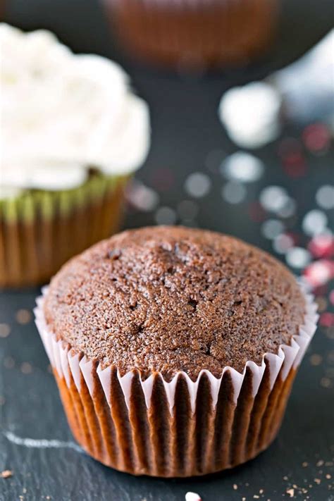 Easy Chocolate Cupcakes I Heart Eating