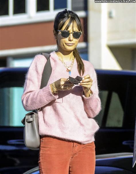 Jordana Brewster Beautiful Posing Hot Babe Paparazzi
