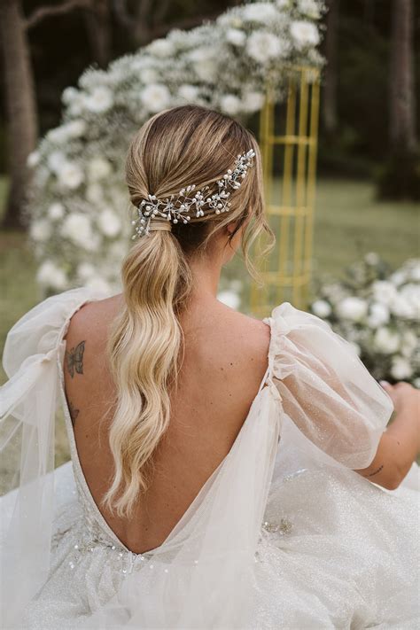 30 Stylish Wedding Ponytails Pretty Bridal Hairstyle Ideas