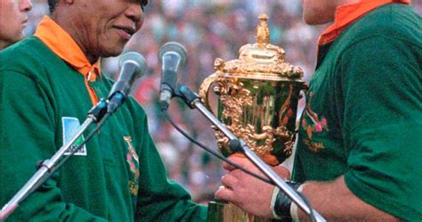 WATCH: How Nelson Mandela changed everything with a rugby jersey - National | Globalnews.ca