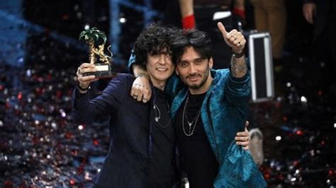 Ermal Meta E Fabrizio Moro Numero 1 In Radio Con Non Mi Avete Fatto