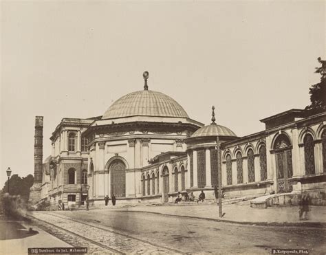 Sultan II Mahmut Türbesi Foto Atlas